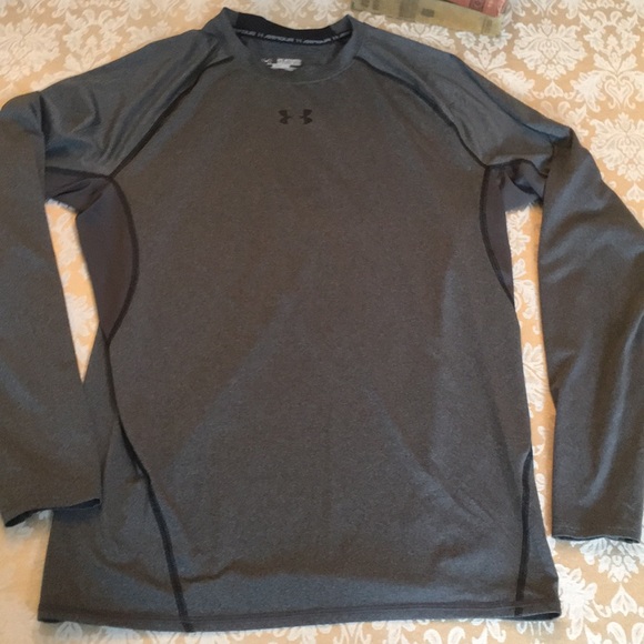 Under Armour compression shirt - Picture 3 of 7